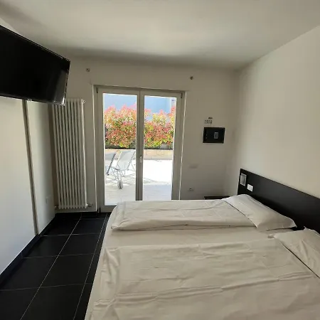 Apartahotel 4 Limoni