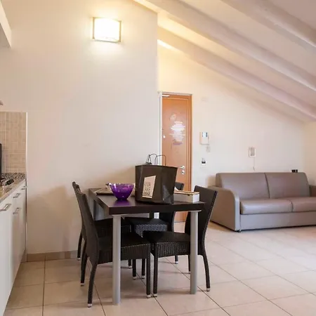 Aparthotel 4 Limoni Riva del Garda